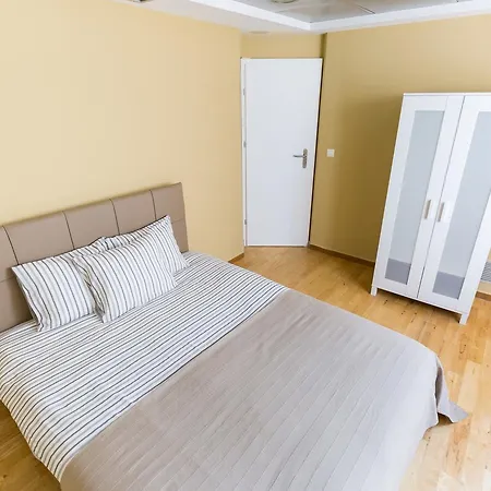 Inn Nikis 20 Athens